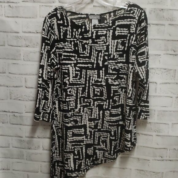 Chicos top   - Picture 1 of 3